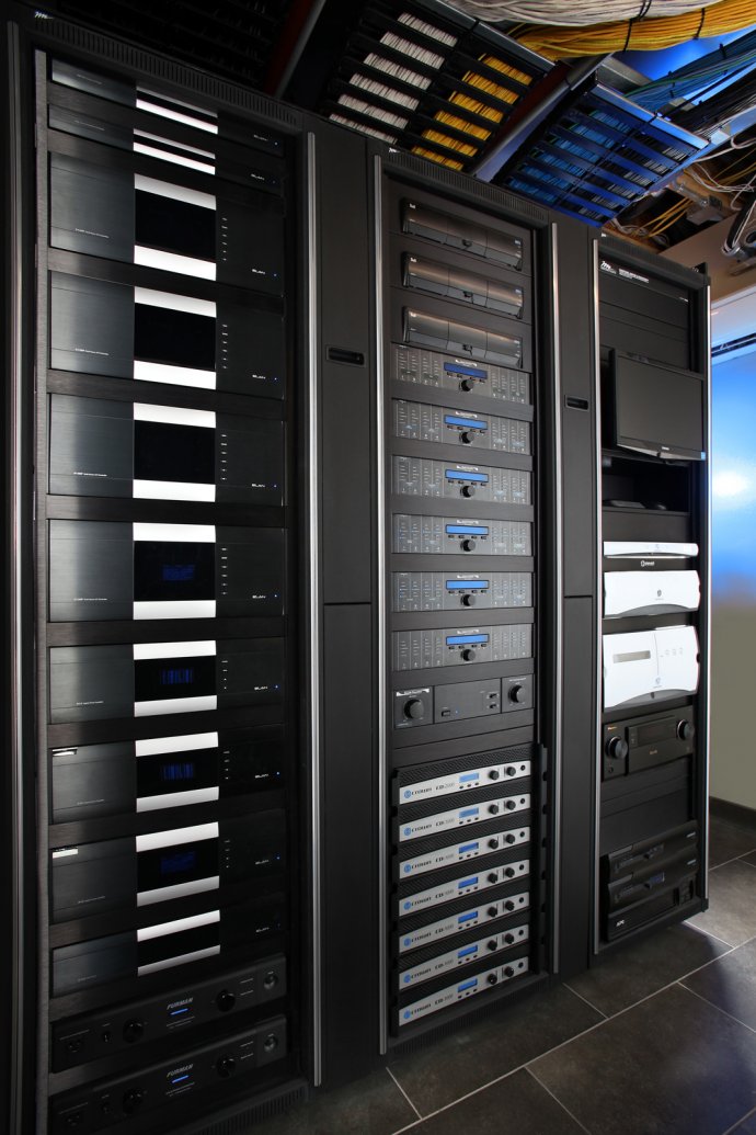 Station Earth Rack Room
